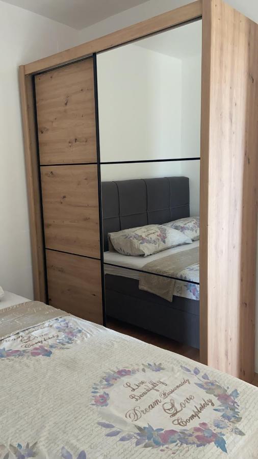 Apartman Marko Antonio 1 Apartment ซริกเวนิซา ภายนอก รูปภาพ
